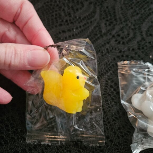 NIB Yihong Squishy Toys - Box of 72 Pieces - Picture 8 of 8